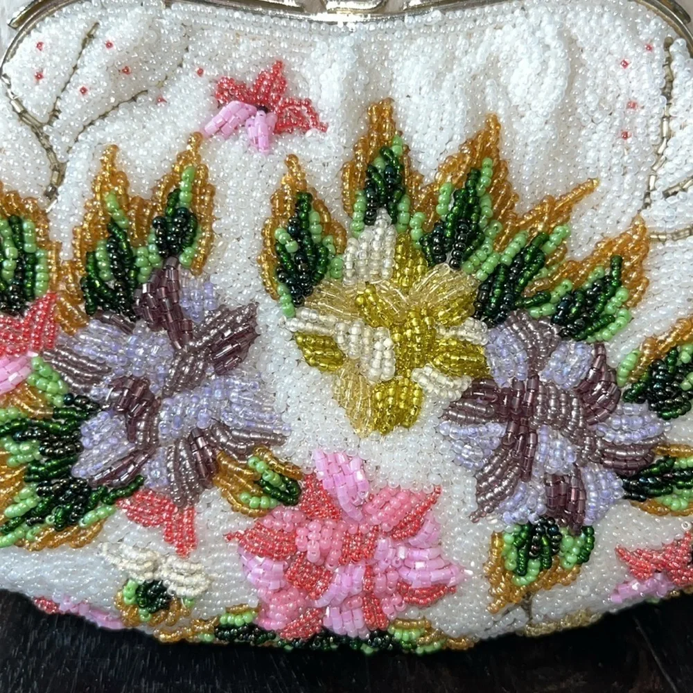 Vintage all beaded clutch bag white with flowers dainty delicate feminine pretty